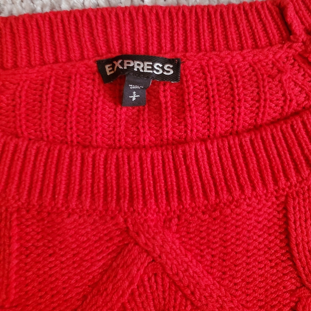 Express Cropped Red Sweater - Picture 3 of 6